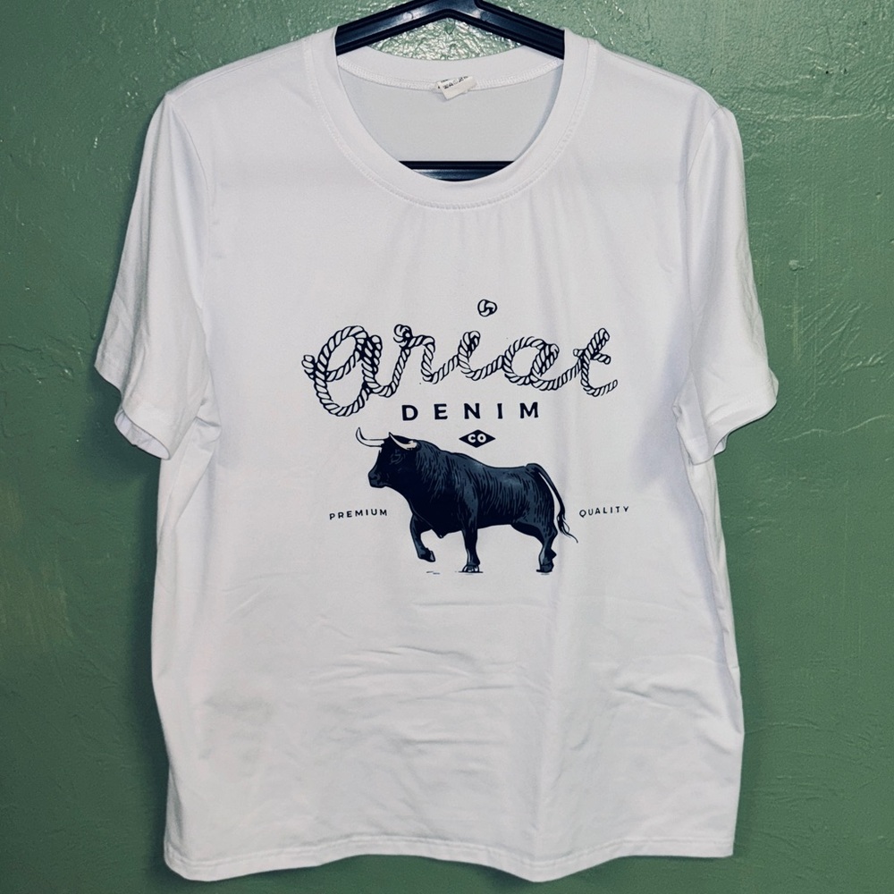 Women’s Ariat Denim Co White Short Sleeve T-Shirt ~ Size Large